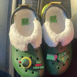 Elf Crocs unisex men’s size 6, women’s size 8
